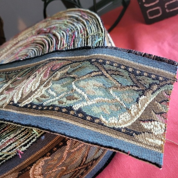 VINTAGE TAPESTRY TRIM BORDER DRAERT UPHOLSTERY TRIM 33 YR - Picture 12 of 15